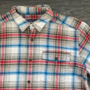 Men’s Patagonia flannel shirt